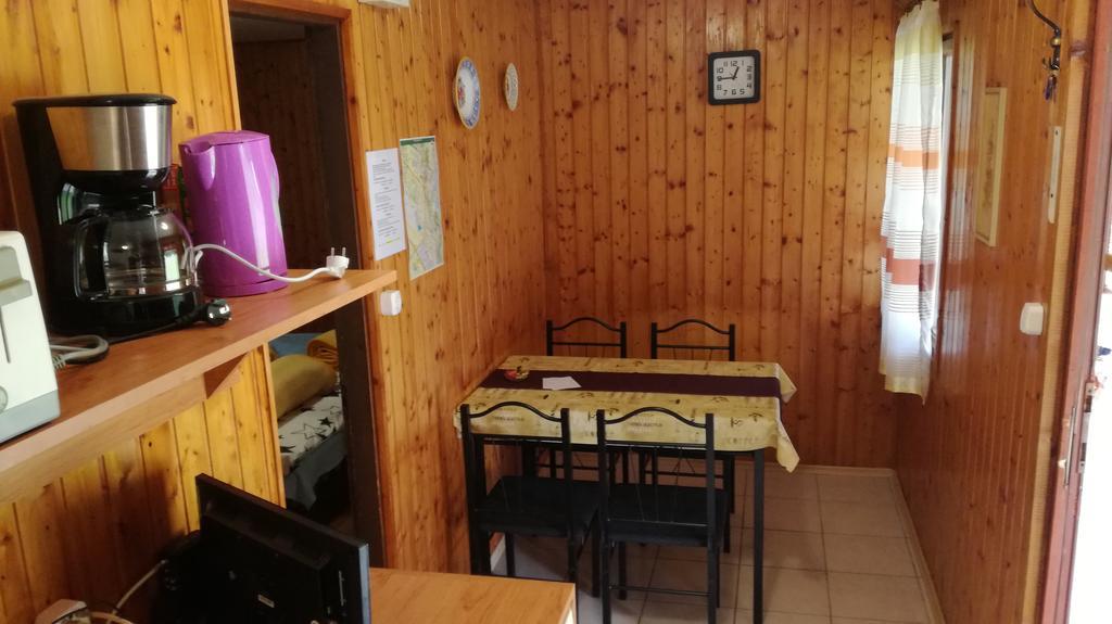 Keri Apartman Mosonmagyarovar Exterior photo
